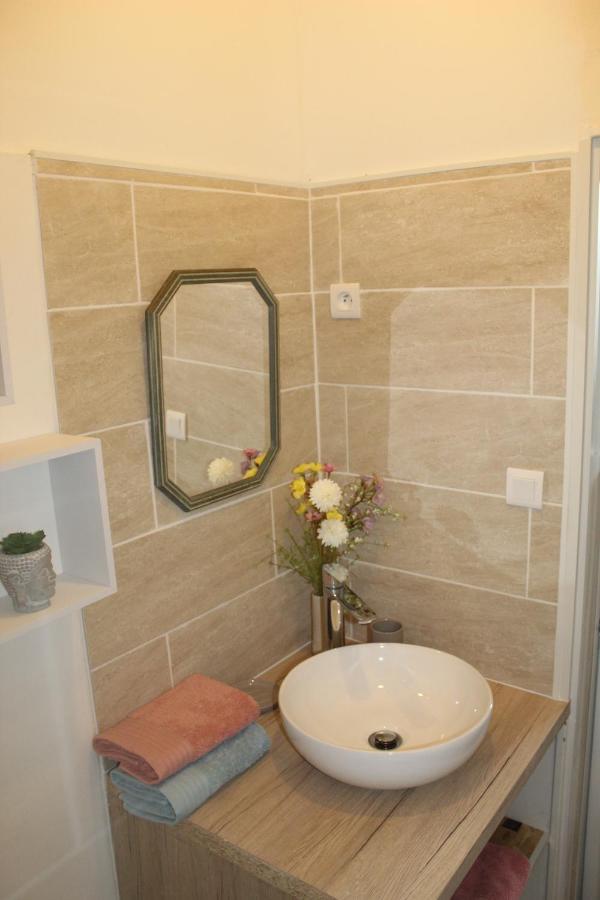 Le Petit Orleanais Apartment Екстериор снимка
